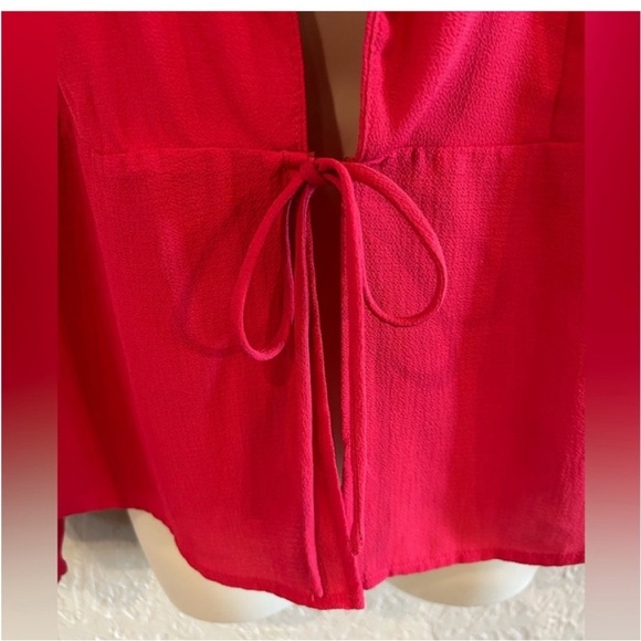 Torrid Lightweight Red Blazer with Notched Lapels and Relaxed Fit size 1 - Picture 7 of 7